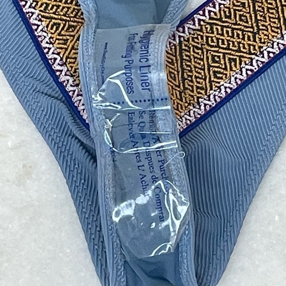 Elysiian bikini bottom thong NWOT print sz M - Picture 4 of 5